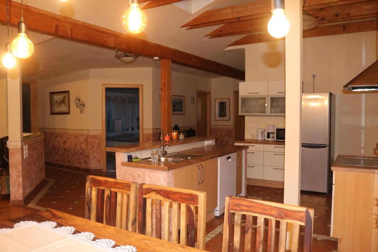 Helle, Offene Dachgeschosswohnung Mit Terrasse Oberloisdorf المظهر الخارجي الصورة