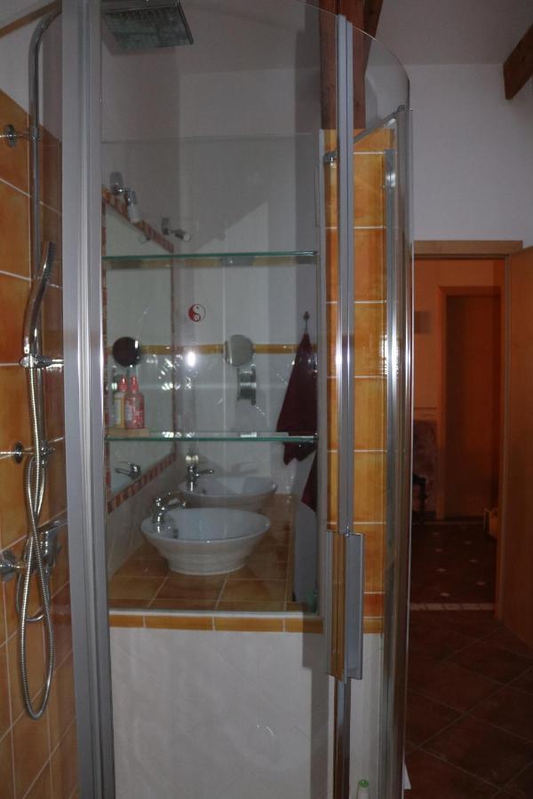 Helle, Offene Dachgeschosswohnung Mit Terrasse Oberloisdorf المظهر الخارجي الصورة