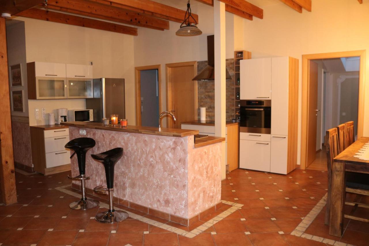 Helle, Offene Dachgeschosswohnung Mit Terrasse Oberloisdorf المظهر الخارجي الصورة