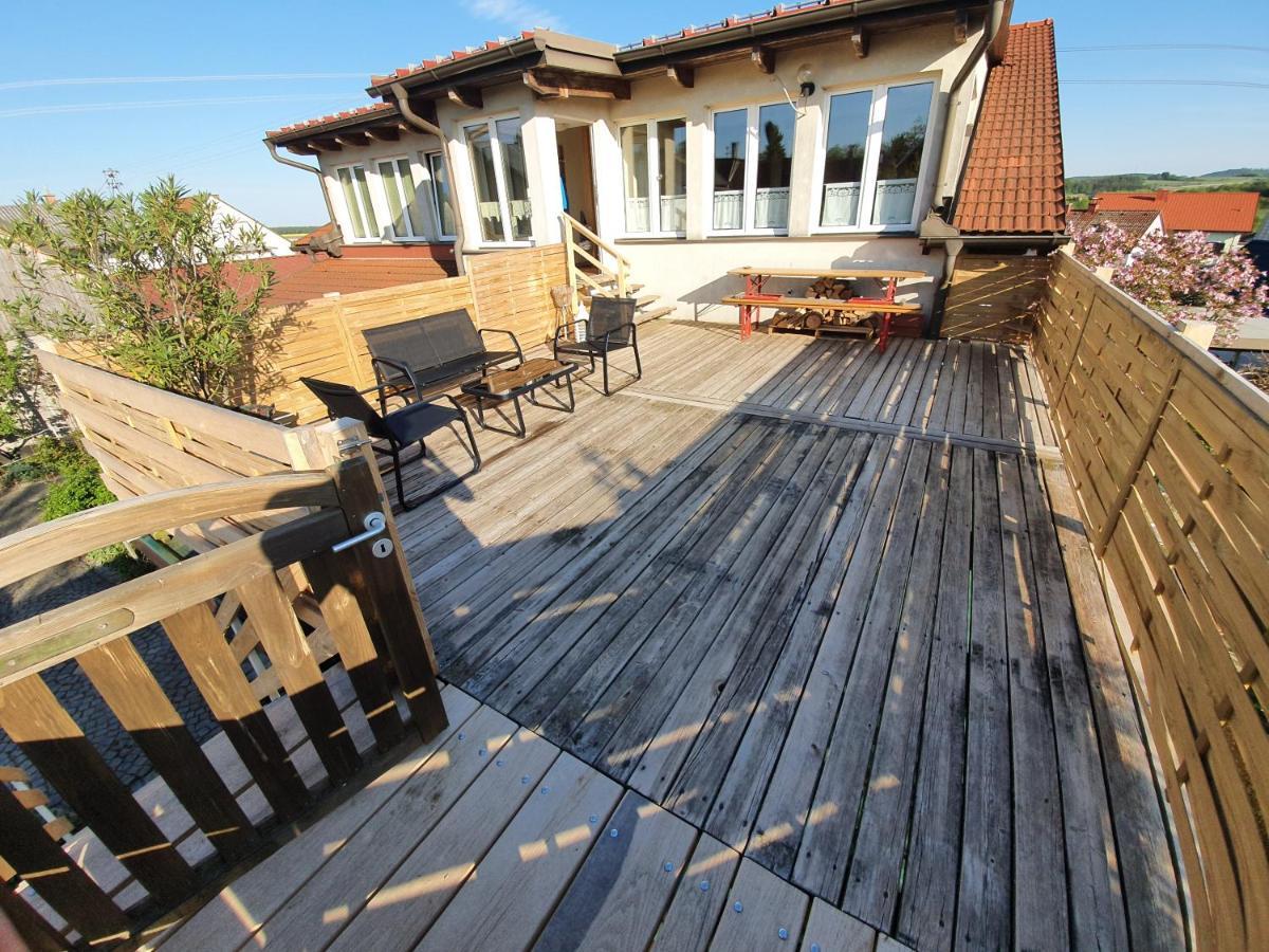 Helle, Offene Dachgeschosswohnung Mit Terrasse Oberloisdorf المظهر الخارجي الصورة