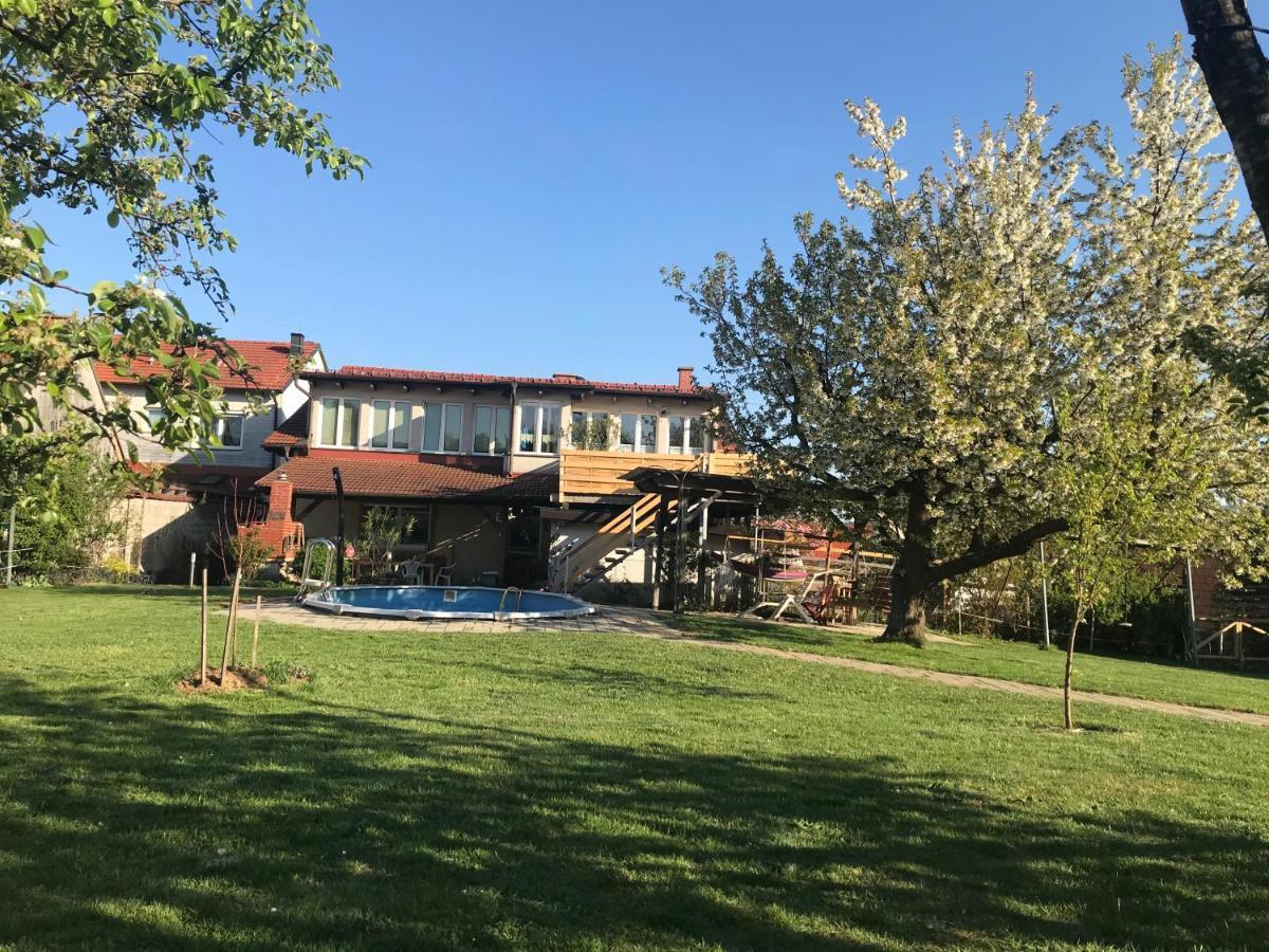 Helle, Offene Dachgeschosswohnung Mit Terrasse Oberloisdorf المظهر الخارجي الصورة